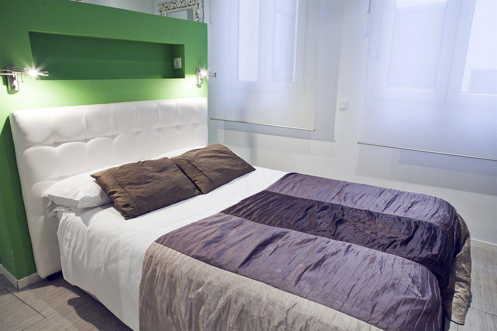 Sixrooms Plaza Mayor Madrid Ngoại thất bức ảnh